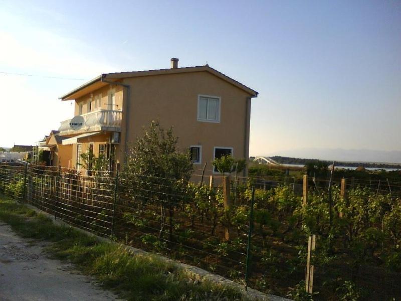 Apartments Lolo Привлака Экстерьер фото